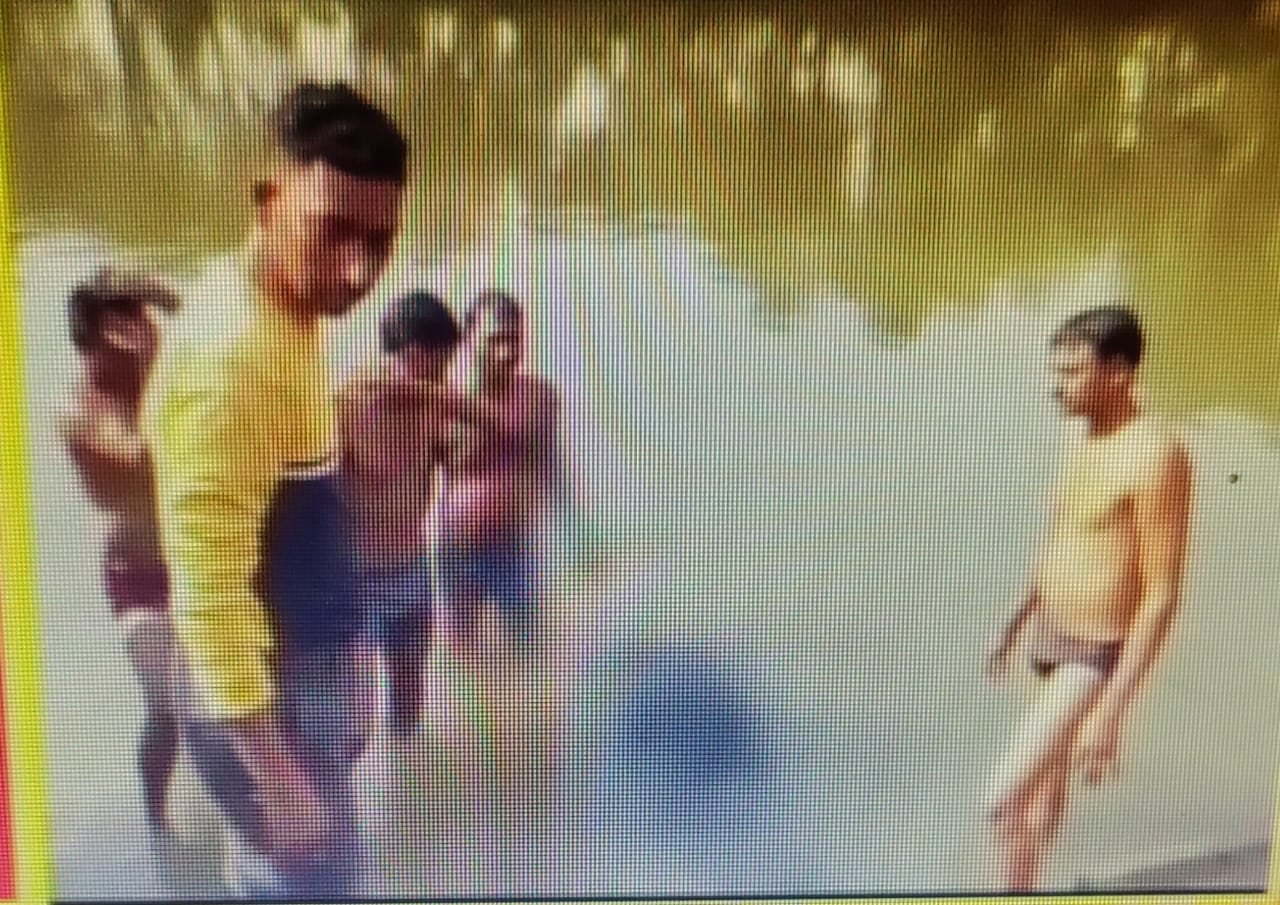Dhanbad : पढ़िए बरवाअड्डा तालाब से गोताखोरों ने किसकी निकाली लाश