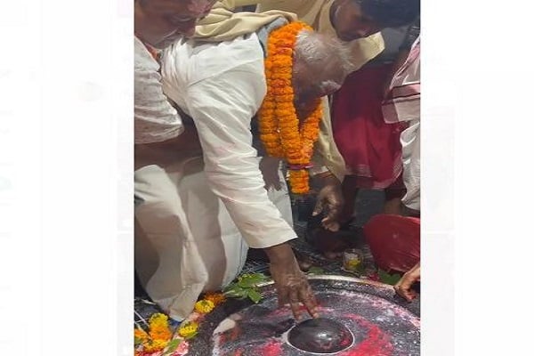 एच डी देवगौड़ा ने किया बाबा बैद्यनाथ की पूजा अर्चना, जानिए पूर्व प्रधानमंत्री ने क्या की कामना