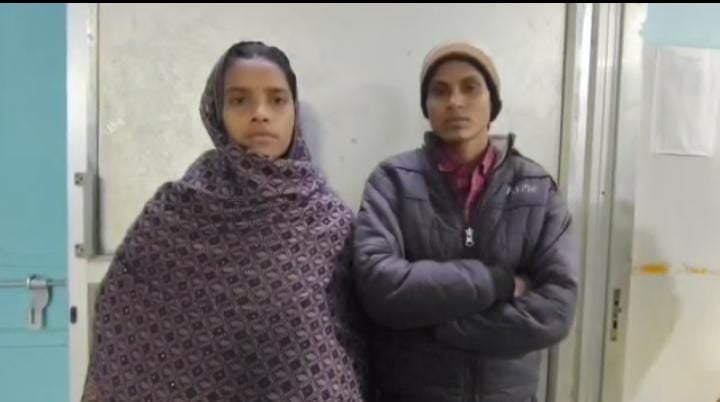 ट्यूशन पढ़ाने के दौरान दो लड़कियों को हुआ प्यार, घर से भागकर की मंदिर में शादी, परिजनों को लगी भनक तो मचा बवाल