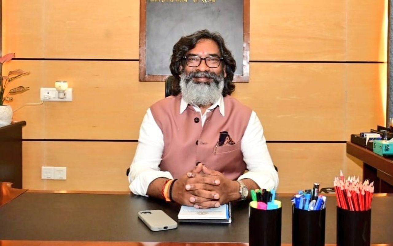 हेमंत कैबिनेट की बैठक में दुमका एयरपोर्ट से लोकल कनेक्टिविटी पर लगी मुहर, एकरारनामा प्रस्ताव स्वीकृत