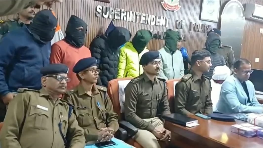 गैंग्स ऑफ़ जामताड़ा : फोन उठाओगे तो लुट जाओगे, पढ़िए -कैसे आगे निकल गया है यहां का साइबर ठग गिरोह