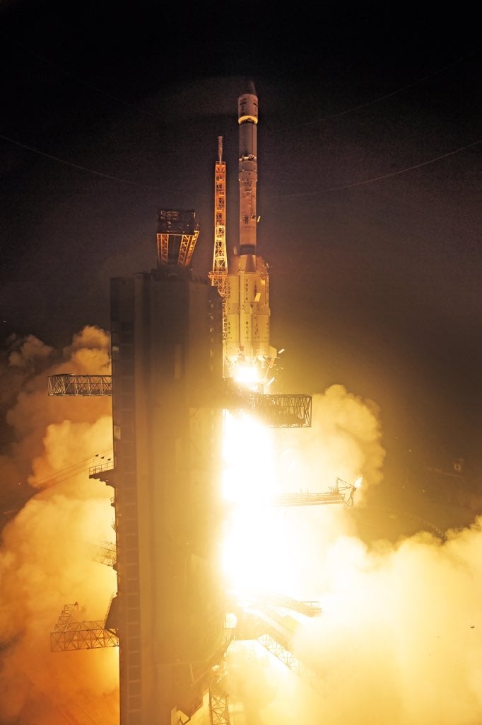 ISRO ने रचा इतिहास : 100वां प्रक्षेपण सफलतापूर्वक कर पाई उपलब्धि, जानिए