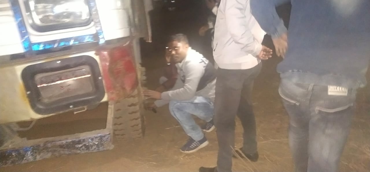 फल-फूल रहा कोयला का अवैध धंधा, सांसद की शिकायत के पांच घंटे बाद पहुंची पुलिस