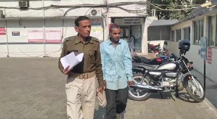 शर्मसार हुई लौहनगरी! पड़ोसी ने 3 साल की बच्ची से किया दुष्कर्म का प्रयास, अस्पताल में चल रहा है इलाज