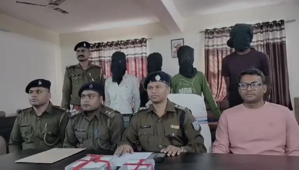 कुख्यात प्रिंस खान गिरोह के चार गुर्गे गिरफ्तार, बड़ी घटना को अंजाम देने की बना रहे थे योजना