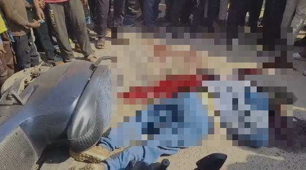 Breaking : देवघर में दिनदहाड़े बम मारकर प्रधानाध्यापक की हत्या, इलाके में हड़कंप, अपराधियों को ढूंढने में जुटी पुलिस