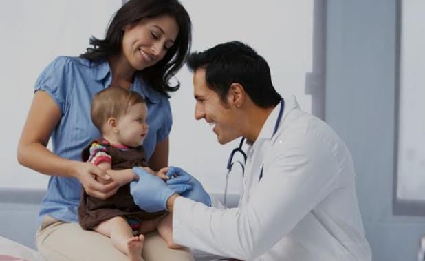 Child Health Care: बदलते मौसम के बीच इस तरह रखें छोटे बच्चों का ख्याल वरना पड़ सकते हैं बीमार