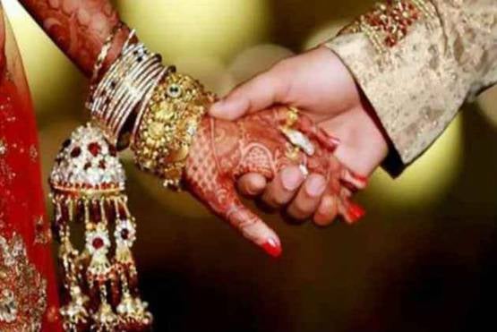 शादी से पहले लड़के वालों ने कहा-पसंद नहीं लड़की, नहीं करेंगे शादी, तब लड़की वालों ने बना लिया बंधक, जानें क्या है पूरा मामला
