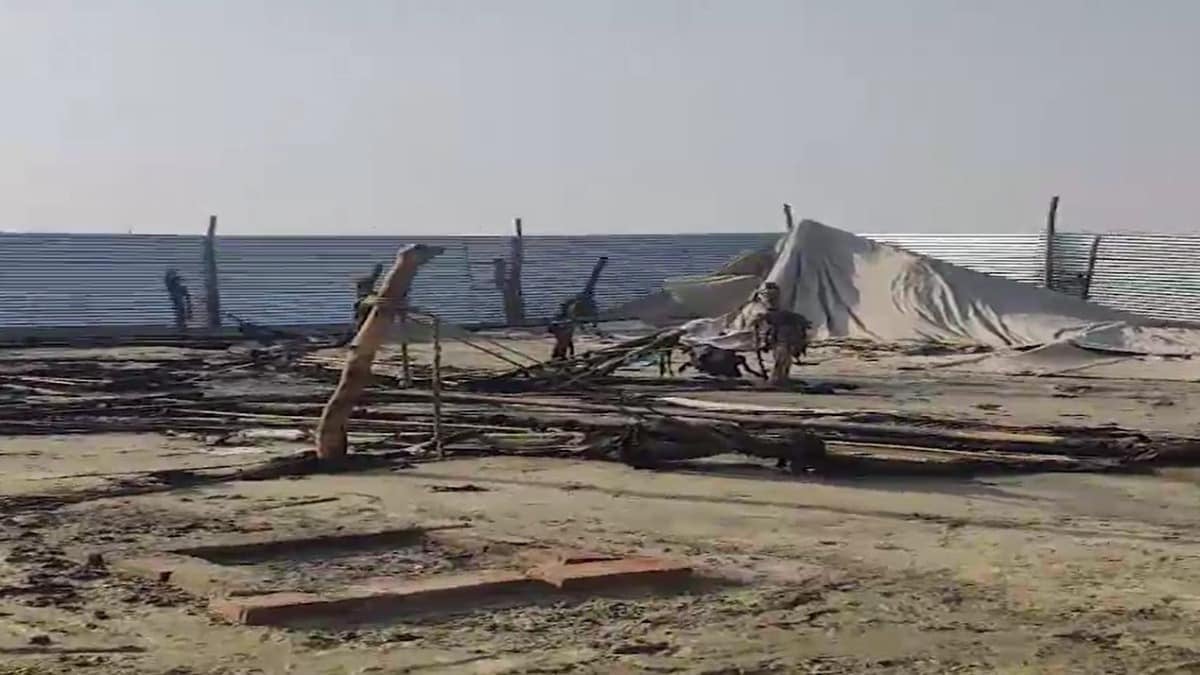 Breaking: महाकुंभ मेला क्षेत्र में फिर लगी आग, कई टेंट और अन्य सामान जलकर राख