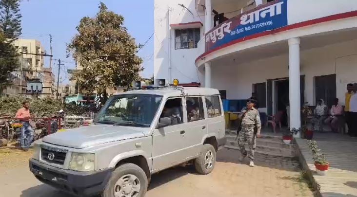 जमीन विवाद में बम मारकर की गई थी प्रधानाध्यापक की हत्या, 62 साल के बलदेव राय गिरफ्तार