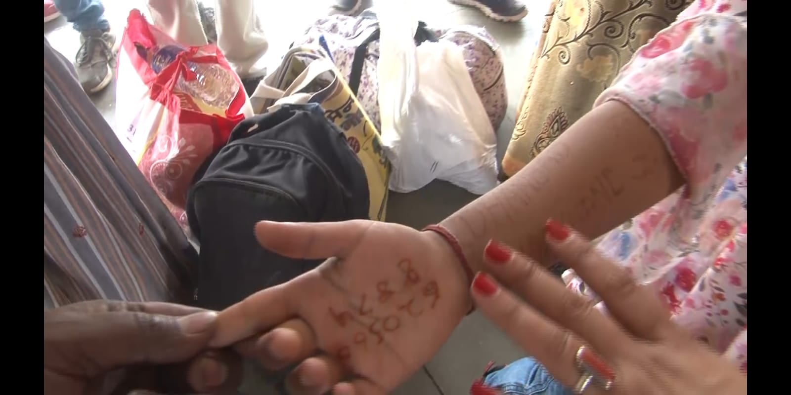 कुंभ यात्रा का साइड इफ़ेक्ट : अचानक रद्द कर दी जा रही नियमित ट्रेनें, 18-18 घंटे विलंब से चल रही राजधानी !