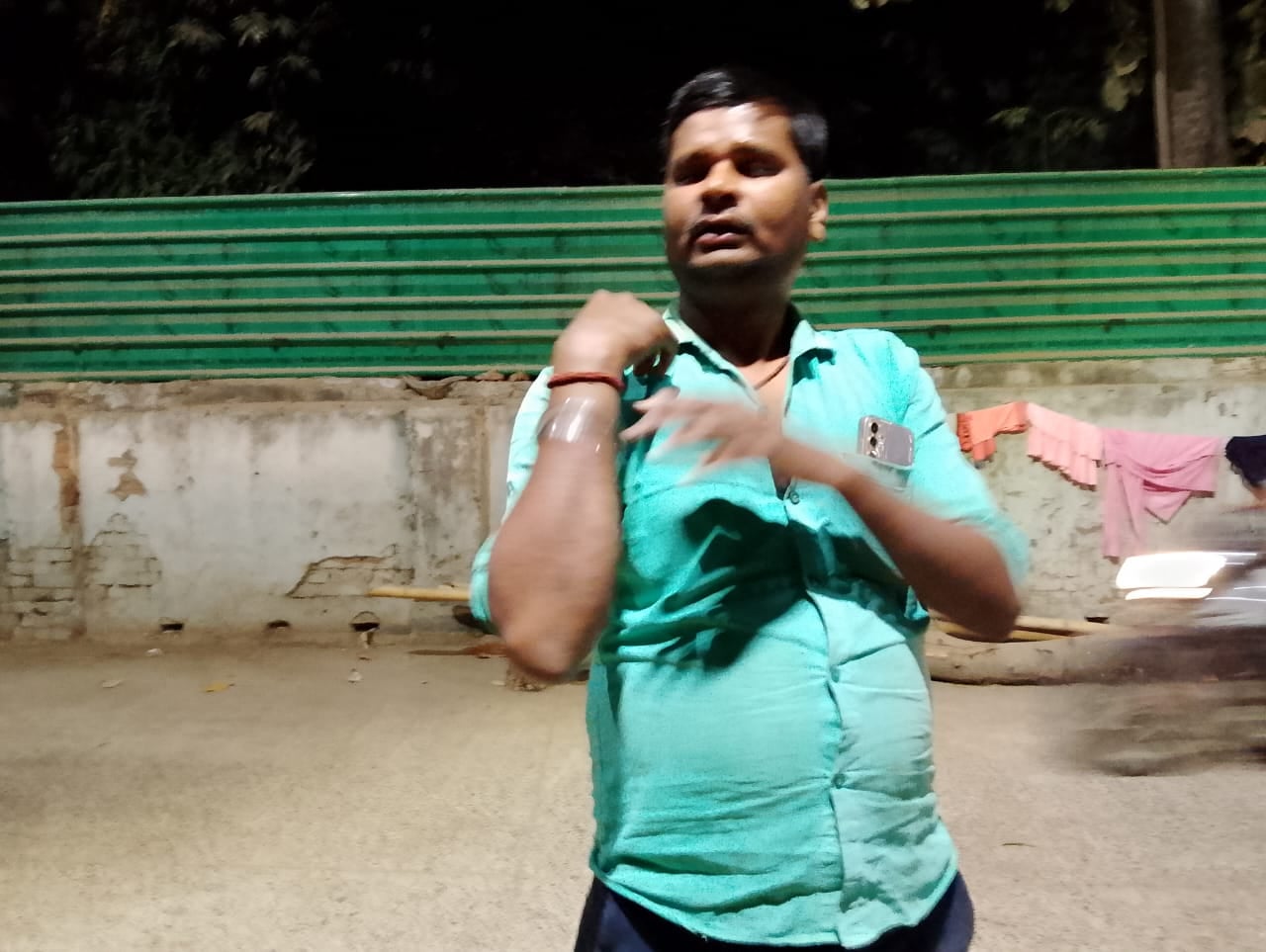 Bihar News:गुडंई पर उतरे जदयू के ये विधायक, खुलेआम नगर निगम कर्मी पर बरसाया लाठी-डंडा, दी ये धमकी