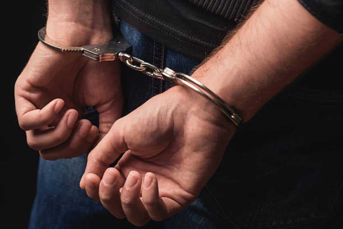 चतरा पुलिस को मिली बड़ी सफलता, 15 लाख का इनामी नक्सली आक्रमण गंझु  पत्नी सहित गिरफ्तार