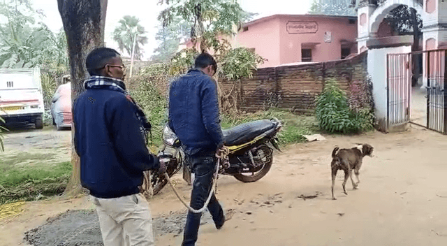 शराब के नशे में युवक ने पुलिस वालों के साथ की कुछ ऐसी हरकत..! जानिए उसके बाद क्या हुआ
