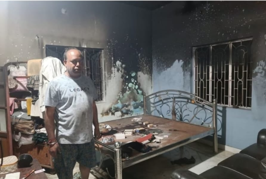 धनबाद के इस घर में आग का क्या है रहस्य, क्यों है वैज्ञानिकों के लिए भी चुनौती,पढ़िए इस रिपोर्ट में