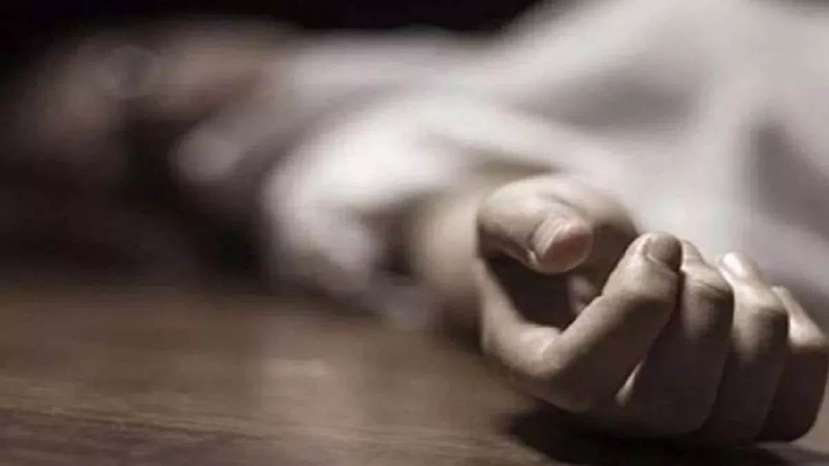 महिला दिवस पर मां और मौसी की ईंट से मारकर हत्या, बेटी को किया घायल, सिरफिरे ने मामूली विवाद में दिया घटना को अंजाम