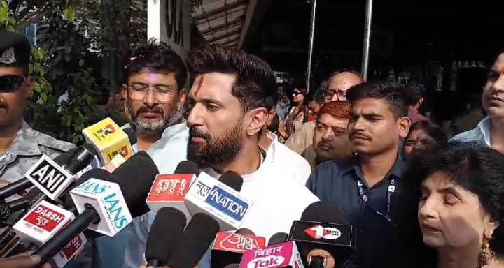 Bihar Politics:बाबा बागेश्वर पर चिराग पासवान ने दिया बड़ा बयान, पढ़ें क्या कहा