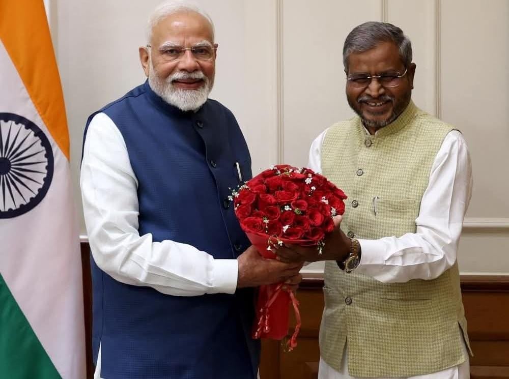 प्रधानमंत्री नरेंद्र मोदी से मिले झारखंड बीजेपी के अध्यक्ष बाबूलाल मरांडी, जानिए क्या हुई खास बात