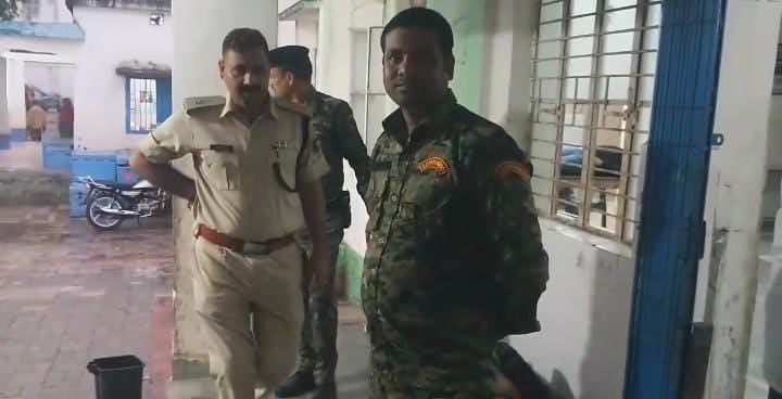 BREAKING:अररिया में पुलिस और अपराधियों के बीच मुठभेड़,एनकाउंटर में आरा तनिष्क लूटकांड के आरोपी की मौत
