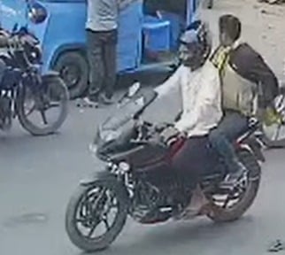 Crime News:चैन स्नौचिंग में नाकाम होने पर बदमाशों ने एनआरआई युवक को मारी गोली, इलाज के दौरान मौत