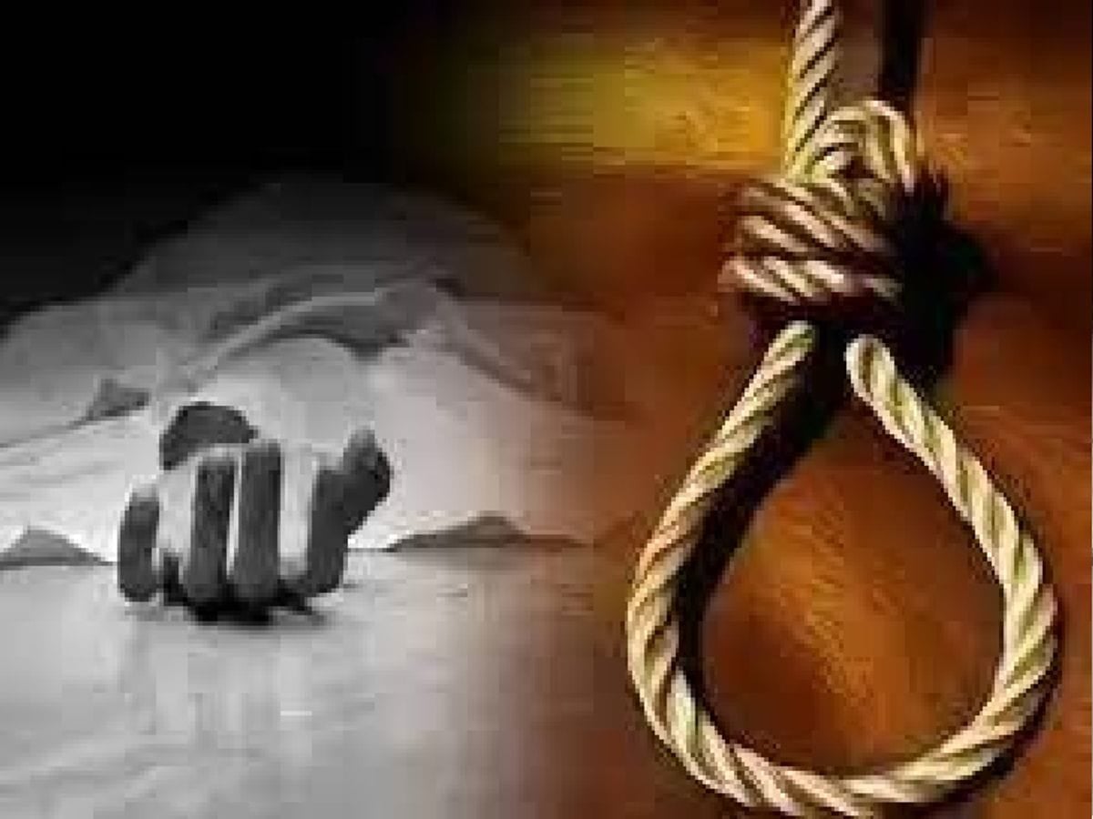 पलामू: प्रेमी से करना चाहती थी शादी, मां ने डांटा तो फांसी लगाकर दे दी जान, अब परिजनों का रो रोकर बुरा हाल