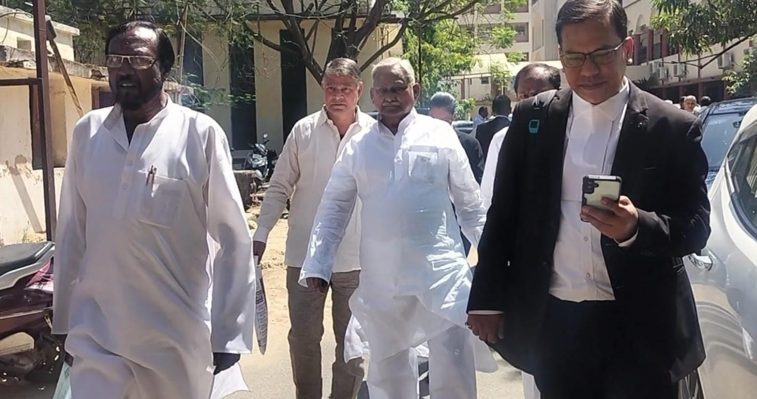 Breaking: अलकतरा घोटाला मामले में बिहार के पूर्व मंत्री इलियास हुसैन समेत 5 आरोपियों को मिली सजा, 28 साल बाद आया कोर्ट का फैसला