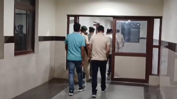 Bihar News:जमीनी विवाद में हिंसक झड़प, एक महिला सहित आधा दर्जन लोग घायल, पढ़ें पूरा मामला