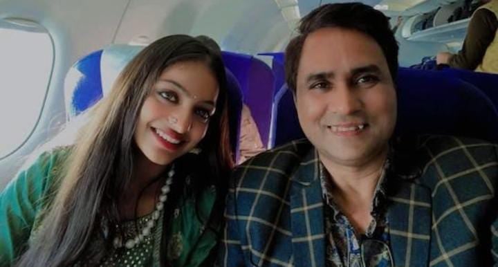 डायरेक्टर सनोज मिश्रा रेप केस में हुए गिरफ्तार, तो वायरल गर्ल मोनालिसा की फिल्म पर बना संशय