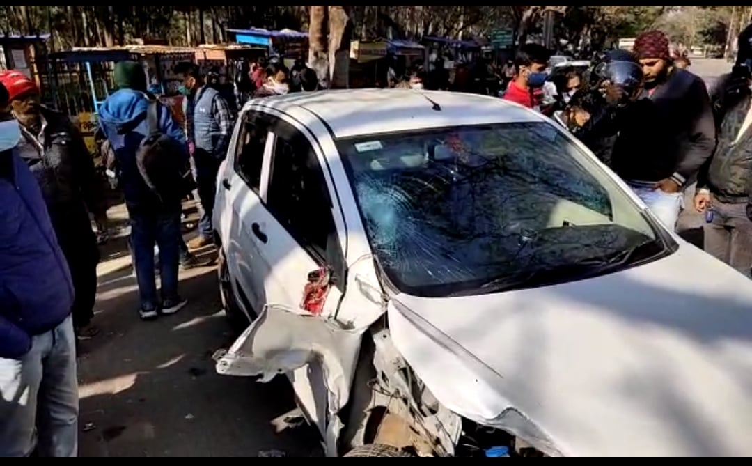 राजधानी में अपराधियों का हौसला बुलंद,  एसएसपी-डीसी आवास के निकट गैंगवार में एक अपराधी की मौके पर मौत ,दो घायल