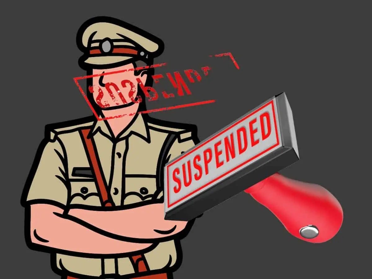 जमशेदपुर एसपी का बड़ा एक्शन, जुगसलाई थाना प्रभारी समेत आठ पुलिसकर्मी को किया सस्पेंड, जानिए क्या है पूरा मामला