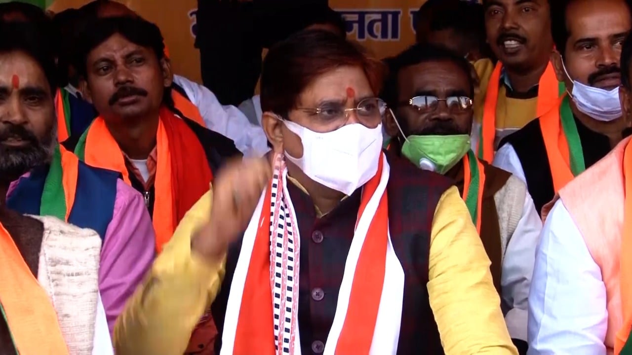 बिजली संकट पर कोयलांचल में हाई वोल्टेज ड्रामा,  विधायक 72 घंटे के धरने पर, कांग्रेस-झामुमो ने कहा- नौटंकी