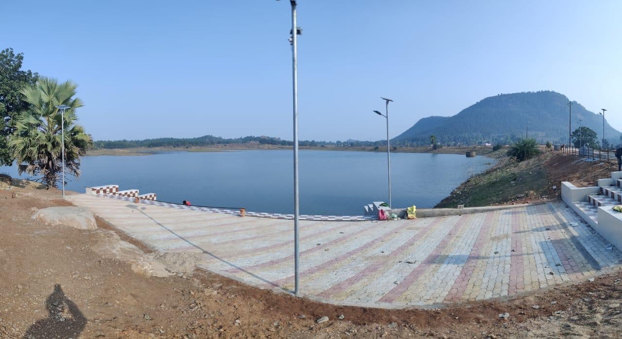 नेतरहाट की तरह ललमटिया डैम भी पर्यटकों का बन रहा आकर्षण का केेद्र,  जल्द शुरू होगा नौका विहार