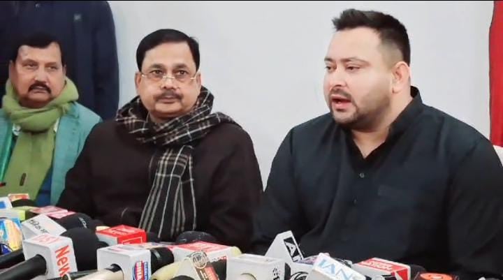 सांसद निशिकांत दुबे के सुप्रीम कोर्ट के चीफ जस्टिस पर दिए बयान पर राजनीति तेज, तेजस्वी यादव ने कह दी ये बात