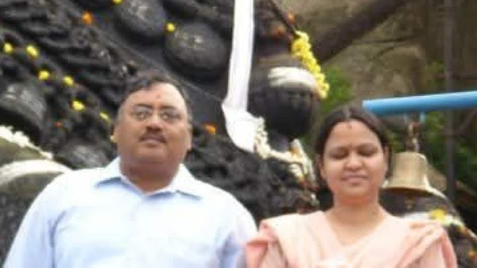 पहले आंख में झोंकी मिर्ची फिर चाकू से किया वार, कर्नाटक के पूर्व डीजीपी की पत्नी ने बताया क्यों की पति की हत्या, जानिए हत्याकांड की खौफनाक कहानी