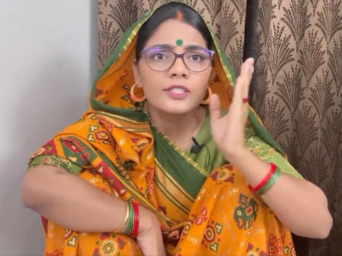 लोक गायिका नेहा सिंह राठौड़ का ये वीडियो पाकिस्तान में खूब हो रहा वायरल, देखिए कैसे आतंकी हमले को लेकर मोदी सरकार पर उठाया सवाल