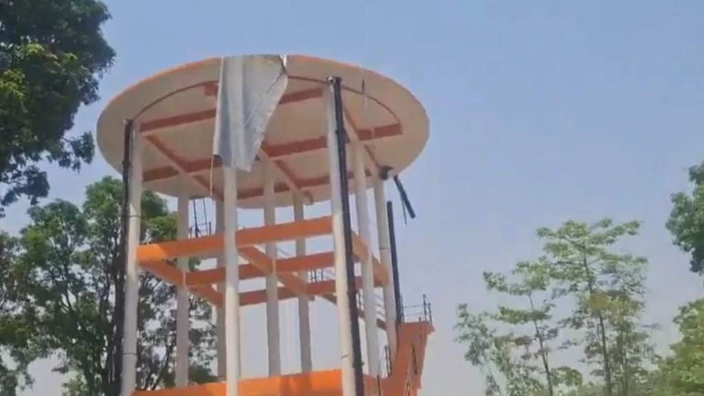 भ्रष्टाचार की जय जय! 3 करोड़ की लागत से बनाई गई पानी की टंकी ट्रायल के दौरान 3 मिनट भी नहीं टिक पाई, अब उठ रहे कई सवाल, देखिए वीडियो