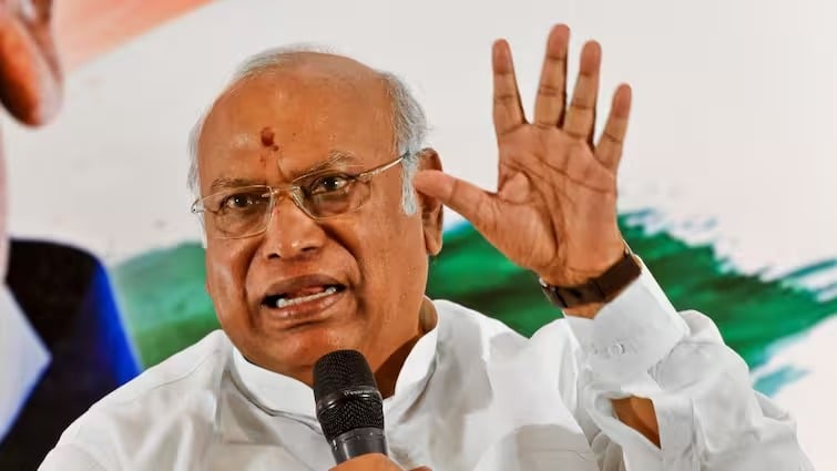 मल्लिकार्जुन खरगे के रांची दौरे को लेकर झारखंड कांग्रेस में हलचल! संगठन में फेरबदल की जतायी जा रही संभावना