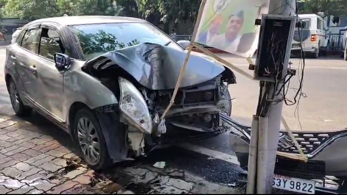 BREAKING: सीएम नीतीश कुमार के आवास के पास सड़क हादसा, पोल में टकराई कार, तो उड़ गये परखच्चे, इस तरह बची चालक की जान