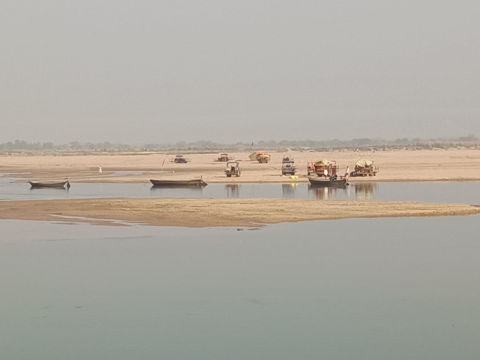 बिहार के दो लोगों का शव हुसैनाबाद सोन नदी से बरामद, इलाके में फैली सनसनी