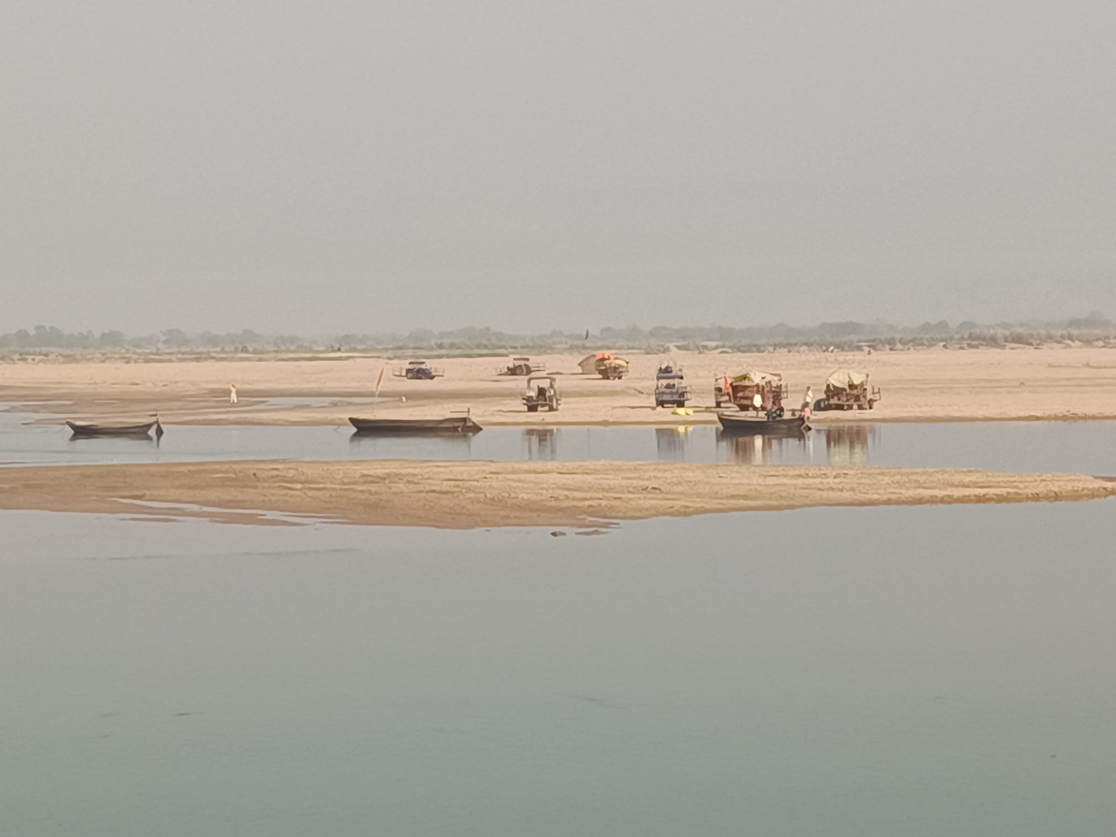 बिहार के दो लोगों का शव हुसैनाबाद सोन नदी से बरामद, इलाके में फैली सनसनी