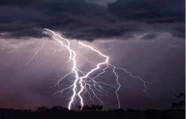 Weather Alert-आज इन 13 जिलों में कहर बरपा सकता है मौसम,गरज के साथ होगी बारिश, वज्रपात का भी अलर्ट