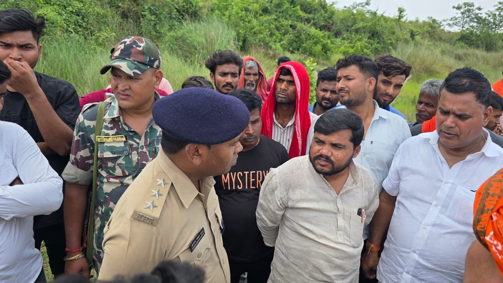 हैवानियत! शादी के शोर गुल में मशगूल थे परिजन, तभी दरिंदों ने नाबालिग के साथ कर दिया घिनौना कांड, हत्या कर चेहरे पर डाला तेजाब
