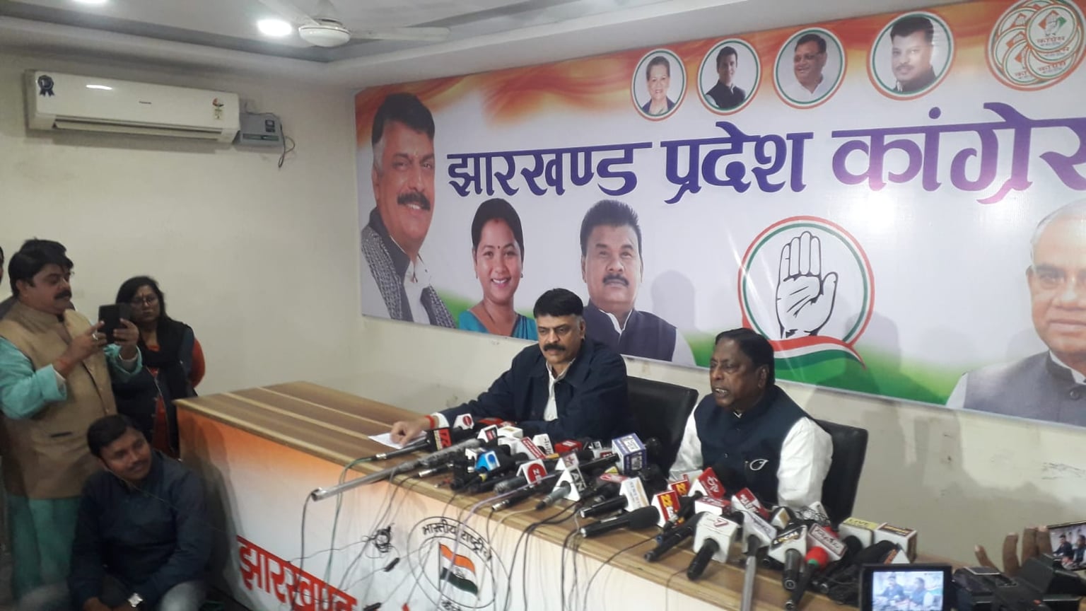 कांग्रेस कार्यालय में हर शनिवार को लगेगा मंत्री का जनता दरबार, पंचायत चुनाव के लिए तैयार है सरकार