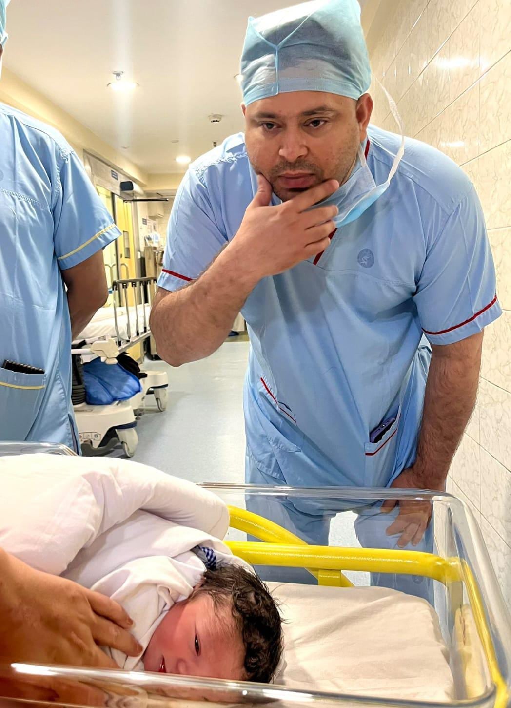 बधाई हो! लालू परिवार में फिर गूंजी किलकारी, दूसरी बार पिता बने तेजस्वी, पत्नी राजश्री ने दिया बेटे को जन्म