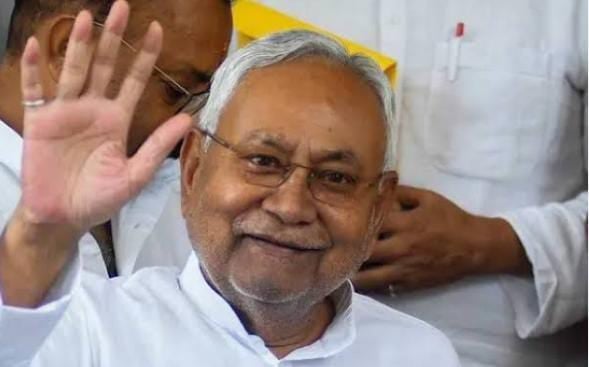 निजी दौरा है या राजनीतिक रणनीति? नीतीश कुमार के अचानक दिल्ली दौरे से सियासी हलचल तेज