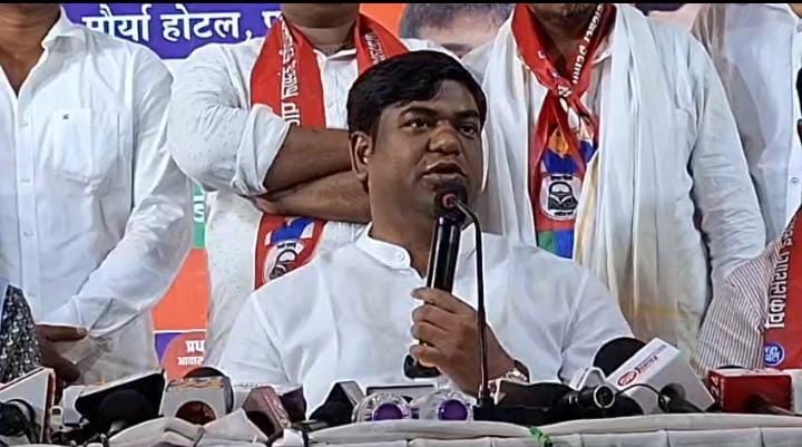 बिहार विधानसभा चुनाव से पहले जदयू को झटका,पूर्व प्रवक्ता डॉ. सुनील कुमार सिंह समेत तीन नेता VIP पार्टी में शामिल