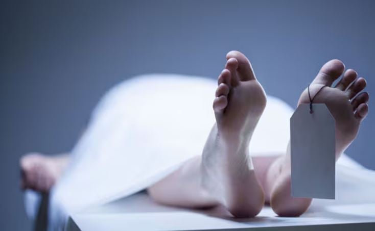 डॉक्टर ने मृत कर दिया था घोषित, अंतिम संस्कार की चल रही थी तैयारी, तब ही सीधे उठ कर बैठ गया शख्स, पढ़िए फिर क्या हुआ ?