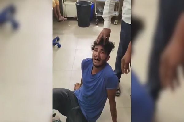 'मेरा एक ही बच्चा था' न ऑक्सीजन दी गई, न दवा...मासूम की मौत पर बेबस पिता ने रो-रोकर डॉक्टरों पर लगाया ये आरोप, VIDEO देख पसीज जाएगा कलेगा