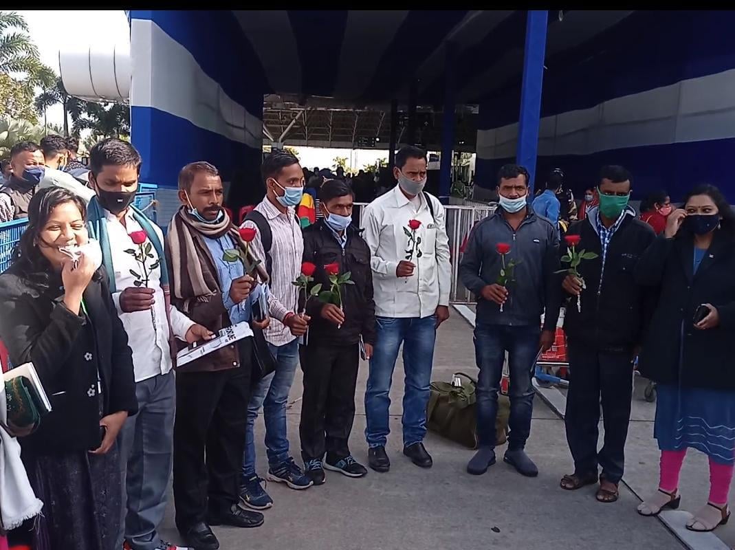 माली में फंसे झारखण्ड के 33 श्रमिकों में से सात की झारखण्ड वापसी,श्रमिकों को कंपनी द्वारा किया जायेगा वेतन भुगतान