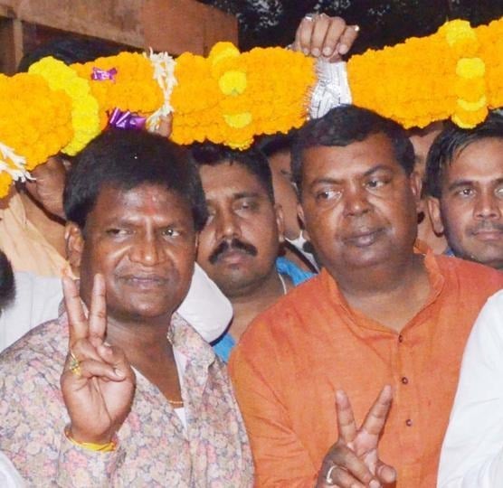 झारखंड में एनडीए में फूट का कारण बनेंगे ढुल्लू महतो-चंद्रप्रकाश चौधरी, पढ़िए दोनों के बीच किस मामले पर  छिड़ा है "शीतयुद्ध"!